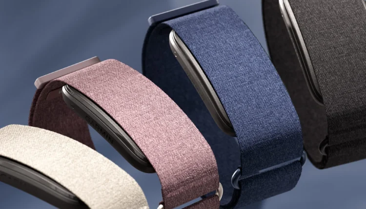 Garmin CIRQA Screenless Smart Band: Advanced Health Tracking Meets Minimalist Tech for Enthusiasts