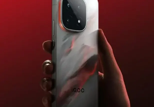 iQOO 16 Flagship Accelerates Launch: Snapdragon 8 Elite Gen 6 & 165Hz Display Set for September Debut