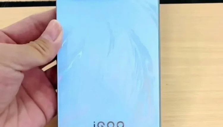 iQOO Neo 11 Ultra: Custom Dimensity 9500M Chip Promises Next-Gen Mobile Power